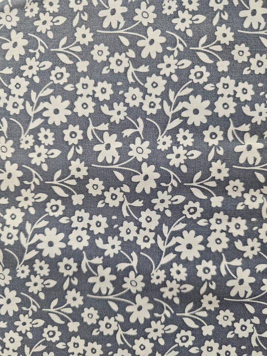 Mook Fabrics Spring Time Floral Vine White/Gray